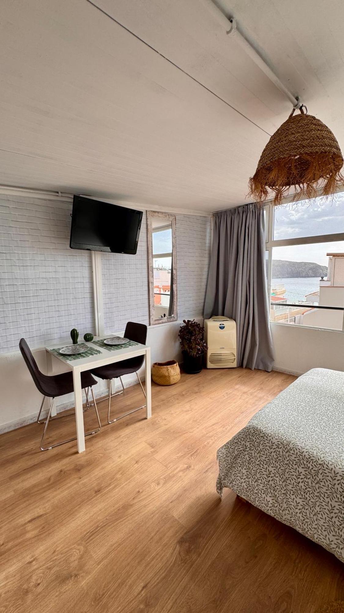 The Waves Apartment Arona  Luaran gambar